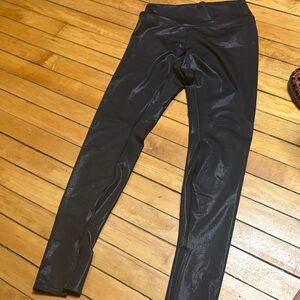 Alo Black Shiny Leggings